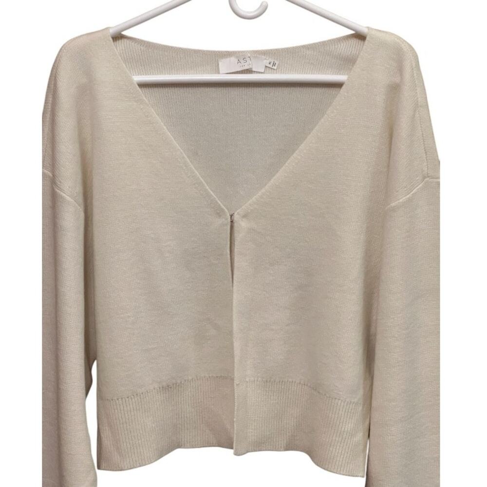 ASTR the Label Ivory Cardigan Sweater Size XL NWT - Picture 2 of 7